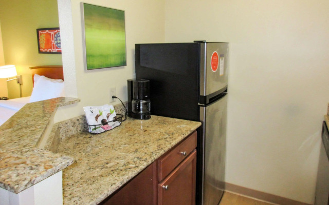 MainStay Suites Columbus Worthington