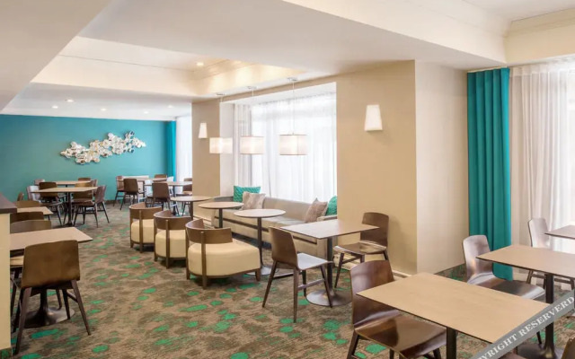 SpringHill Suites Old Montreal