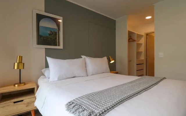 w Sensational 2BR in Miraflores Near Larcomar