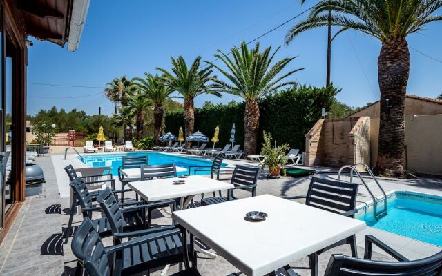 Roseclub Apartments