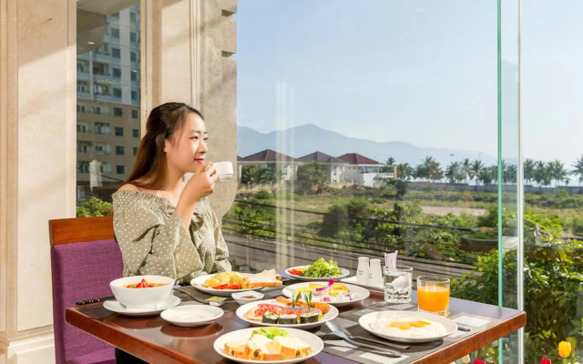 Alani Sea View Hotel
