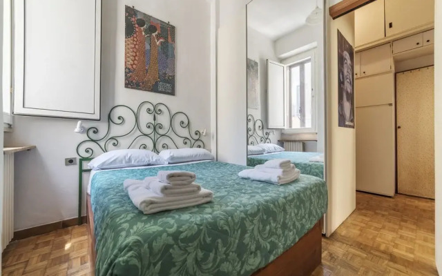 San Lorenzo Wooden Flat