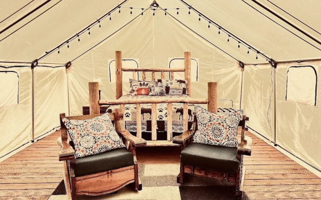 Travellers Rest Cabins and RV Park