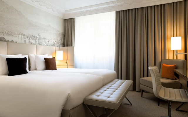 Renaissance Lucerne Hotel