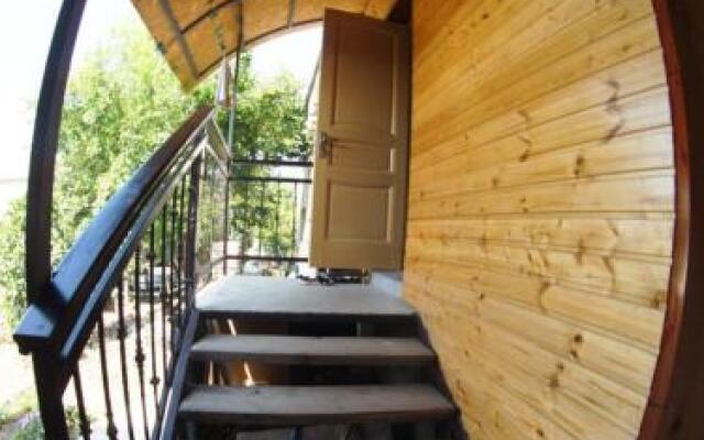 Guest house on Shaumyana