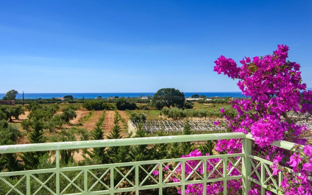 Kyparissia Garden Retreat - Fully Lux Duplex