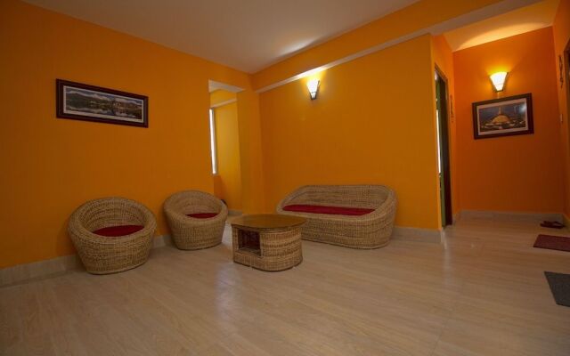 Oyo 24247 Hotel Everest Mansion