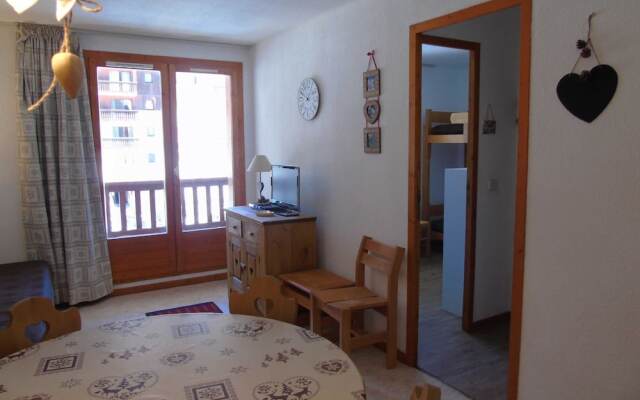 Lou Services Apartment M3-218 LSI 001