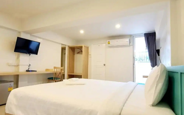 Tiny Krabi Hotel by Zuzu