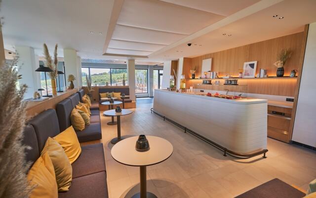 Loisium Wine & Spa Hotel Champagne