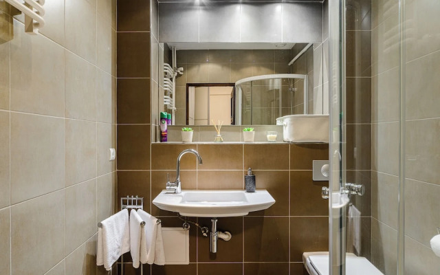Lumina 2-level charming apart