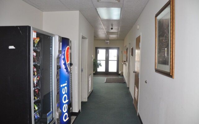 OYO Malden Airport Inn