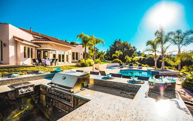 Via Santa Rosa - Grapevine