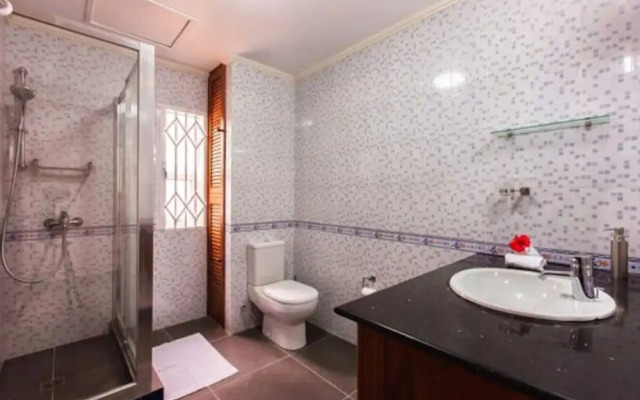 Praslin Holiday Home