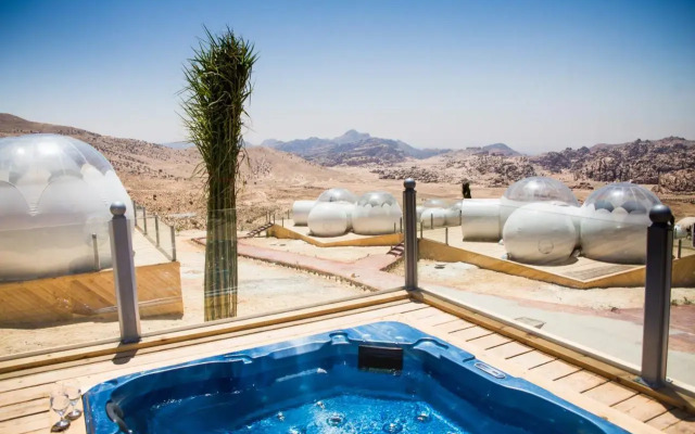 Petra Bubble Luxotel