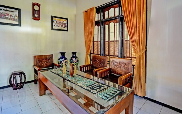 OYO Life 92785 Wisma Trubus  Syariah