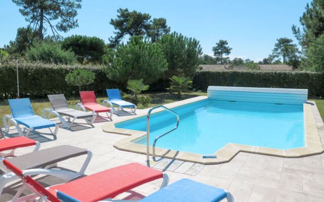 Les Acacias (MVT245)