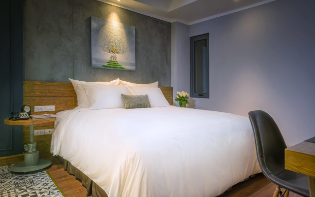 Bespoke Trendy Hotel Hanoi – Guest Rooms – Hanoi