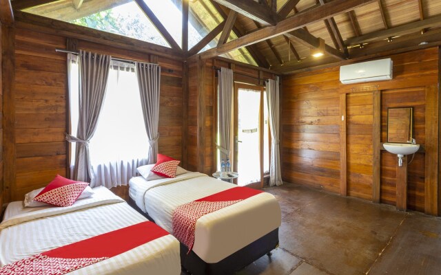 OYO 883 Pavo Resort