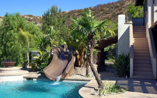 Owl's Nest by AvantStay | Sleeps 22! Infinity Pool w/ Views