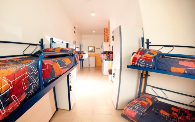 Be Dream Hostel