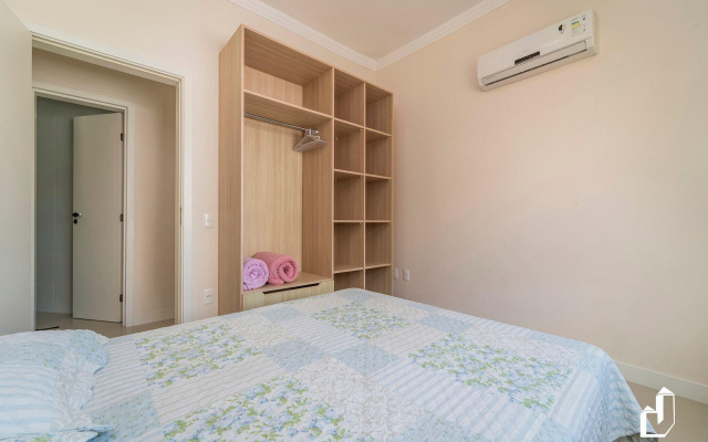Apartamento Com 03 Dormitórios