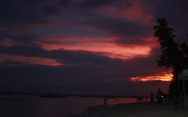 Alona Tropical Beach Resort