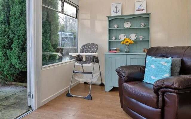 Bungalow in Dyffryn Ardudwy Near Blue Flag Beach