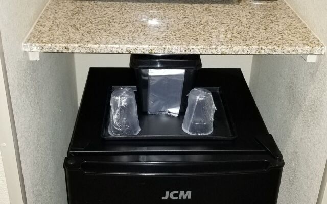 Comfort Inn & Suites Lakeside