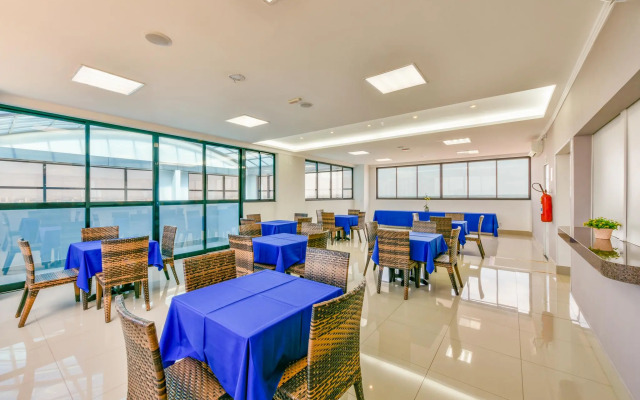 Plaza Inn Breeze Aeroporto