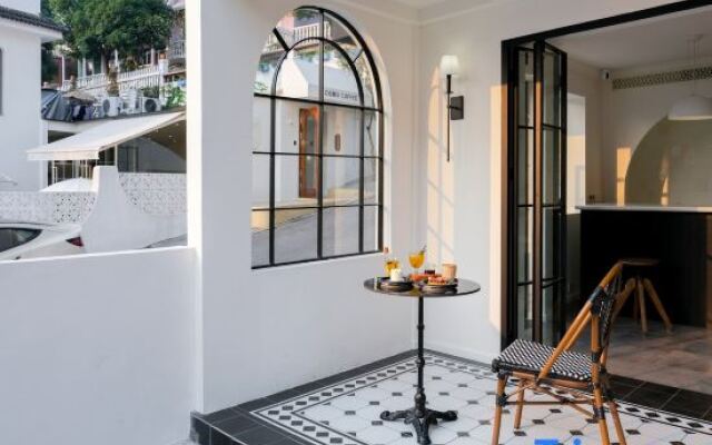 Youshan Courtyard Hotel