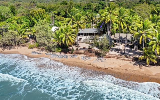 Oceans Edge Beach House At Oak Beach