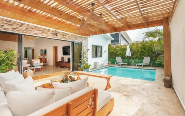 Charming Villa With Private Pool in Juan Dolio