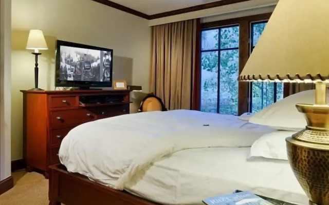 Aspen Ritz Carlton 3 bed 04