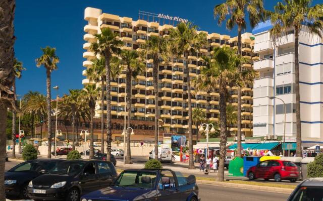 Sea Views Aloha Apartment by GHR Rentals