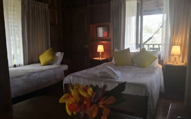 Hotel Villas de la Colina