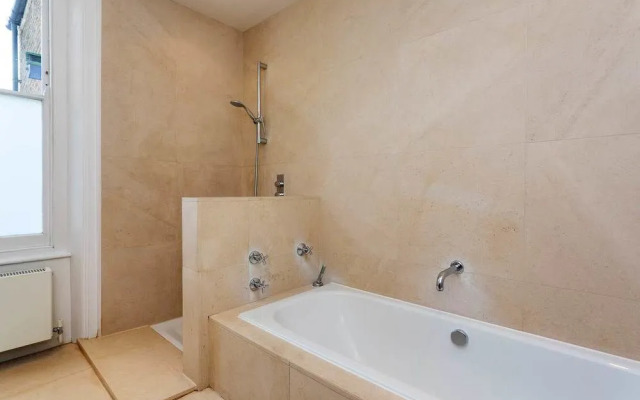 Veeve - Finsbury Garden