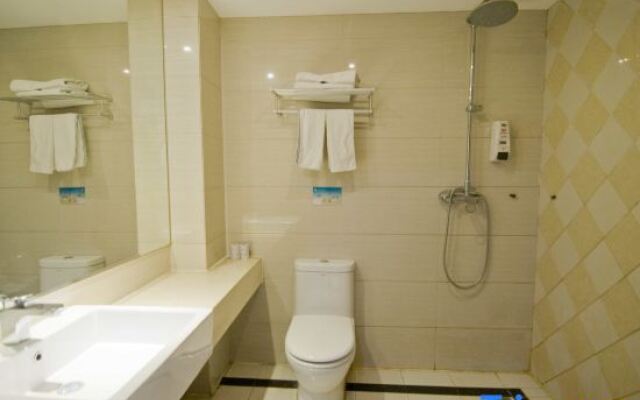 Chuxing Chain Hotel (Jingzhou Jinlong Road Ruijia)