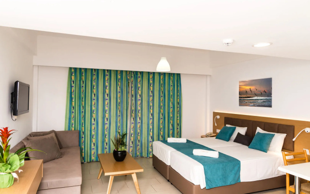 Helios Bay Hotel Apartments