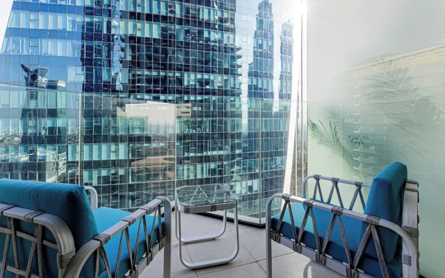 Minimalist Luxe Studio in the City