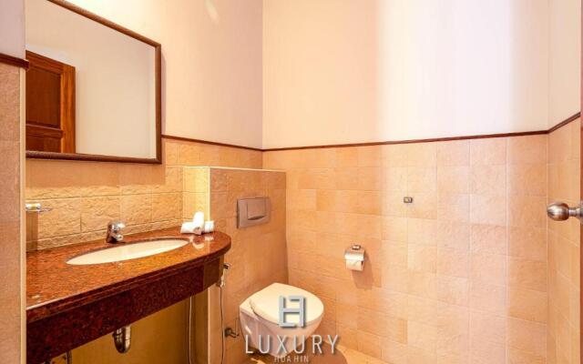 Bali Style Mansion in Great Location WL2