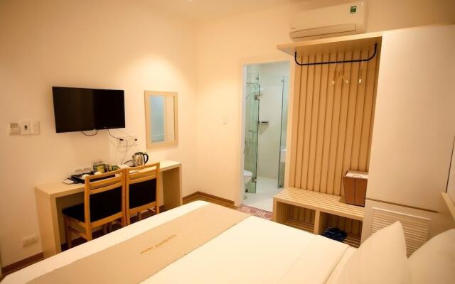 Lucky Hotel