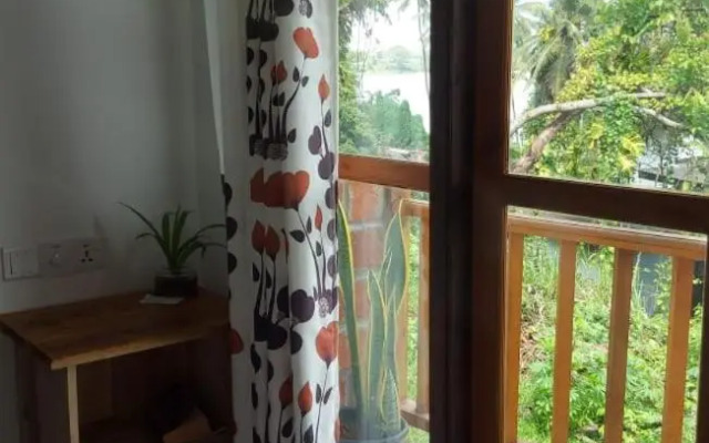 Jungle Beach Hostel