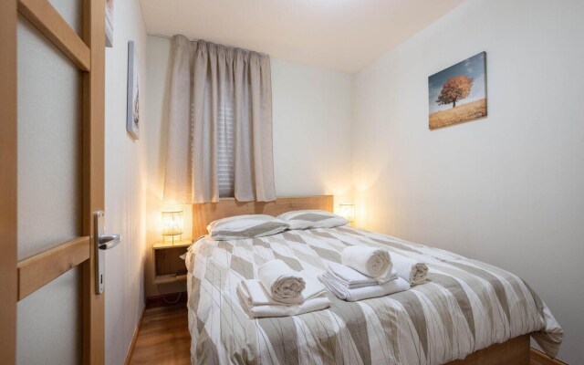 Nice Apartment in Sinj With Wifi and 3 Bedrooms