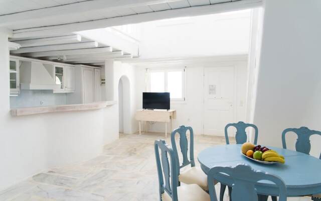 Villa Adonis