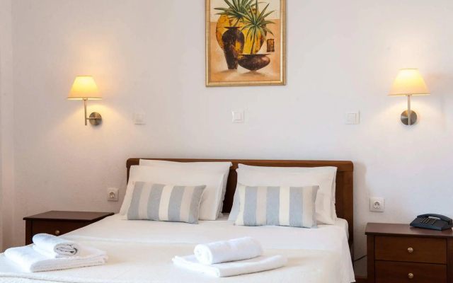 Golden Beach Agiocampos Hotel