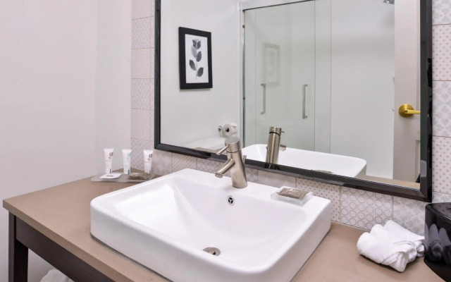 Country Inn & Suites by Radisson, Tinley Park, IL