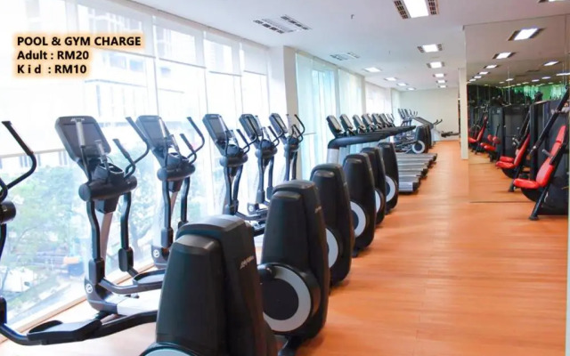 Soho Suites KLCC by 21 Century travel