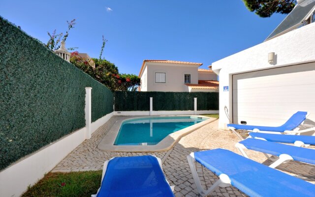 "private Pool Villa Walking Distance to the Centre"