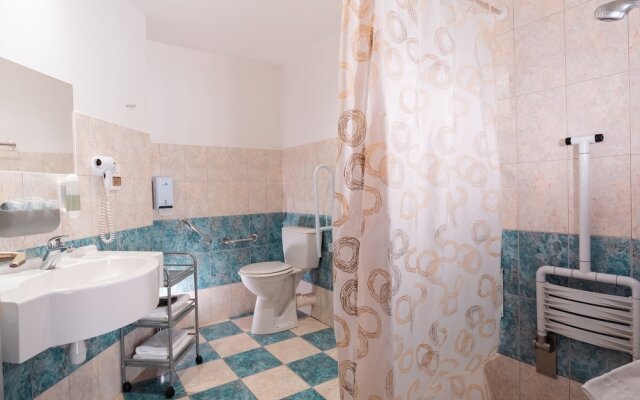 La Vieille Auberge du Lac